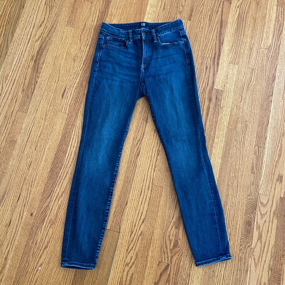 GAP skinny jeans 29 regular